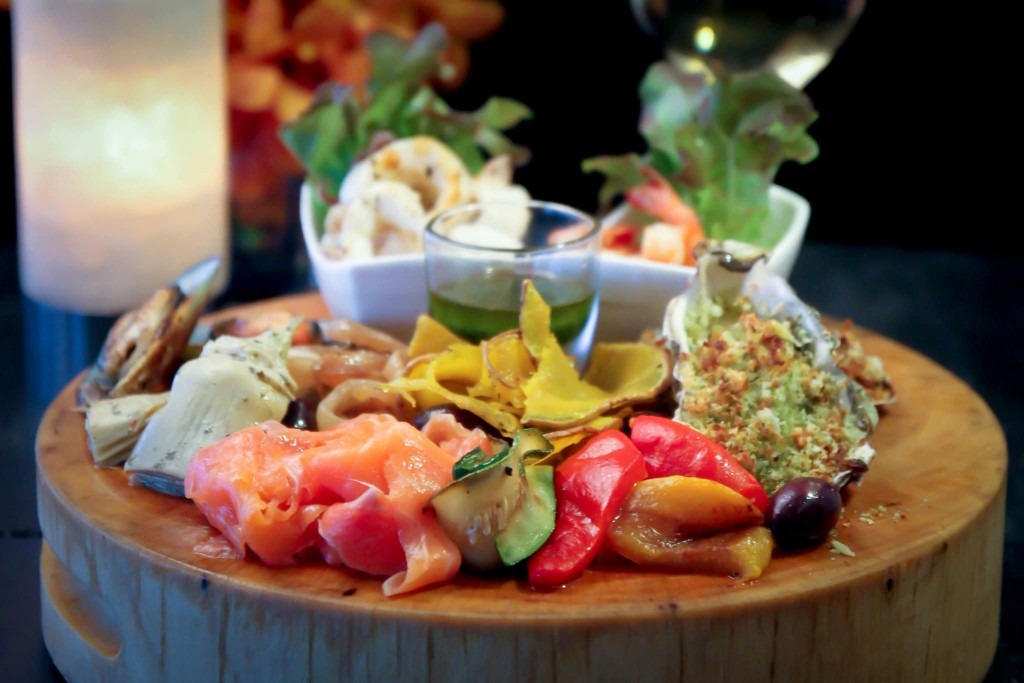 TAGLIERE-DI-FRUTTI-DI-MARE