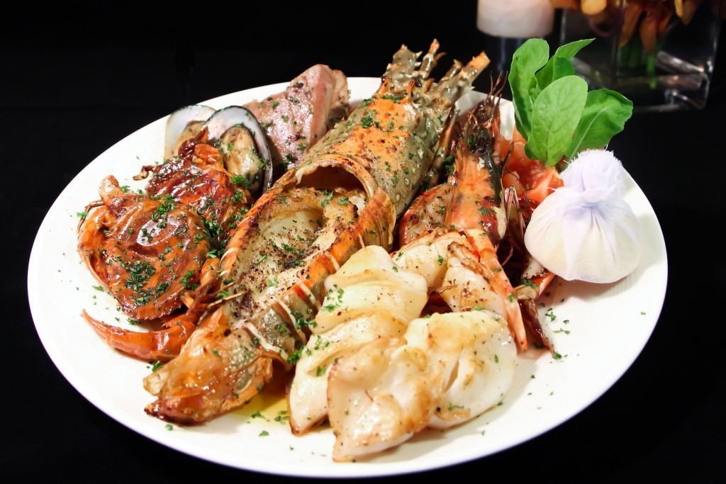 MIXED-FISH-&-SEAFOOD